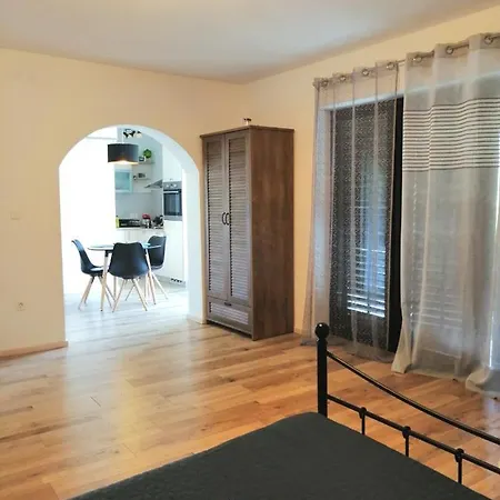 Διαμέρισμα Gabi Ουμάγκ